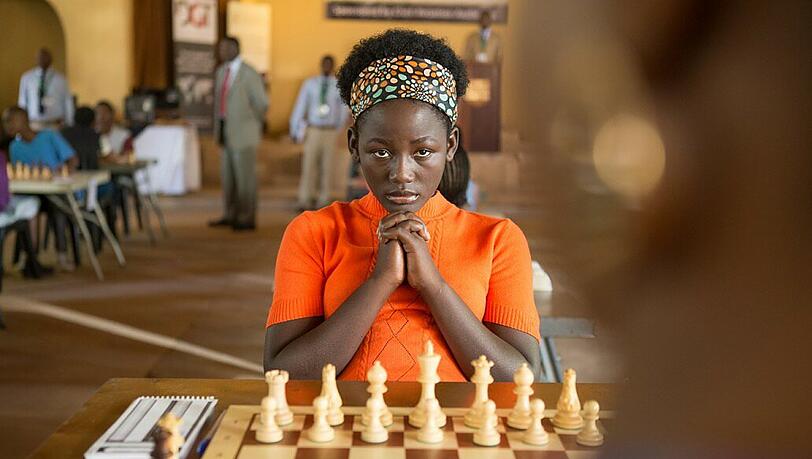 Das Schachspiel soll das Leben des Slumkinds Phiona (Madina Nalwanga) verändern.
