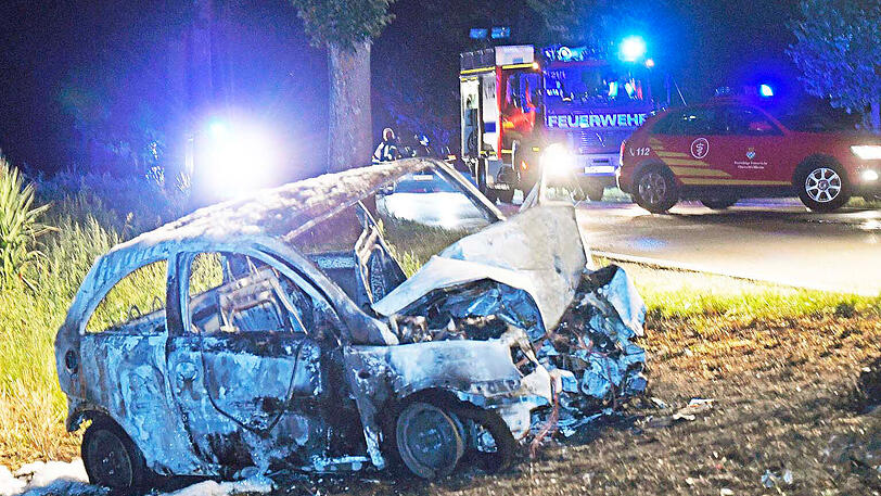 Die Bilder vom schrecklichen Frontal-Crash bei Oberschleißheim.