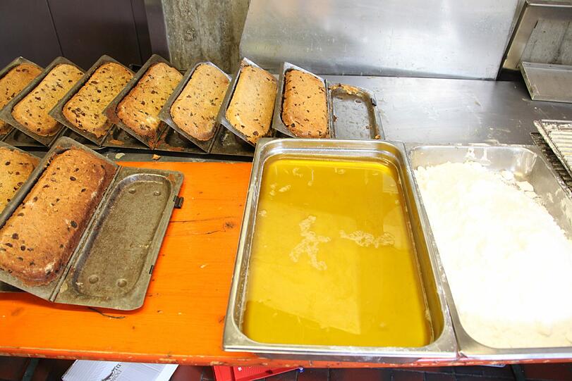 Im Allerheiligsten des Gourmettempels Tantris, der Küche, herrschen Präzision, Perfektion - und Stille.