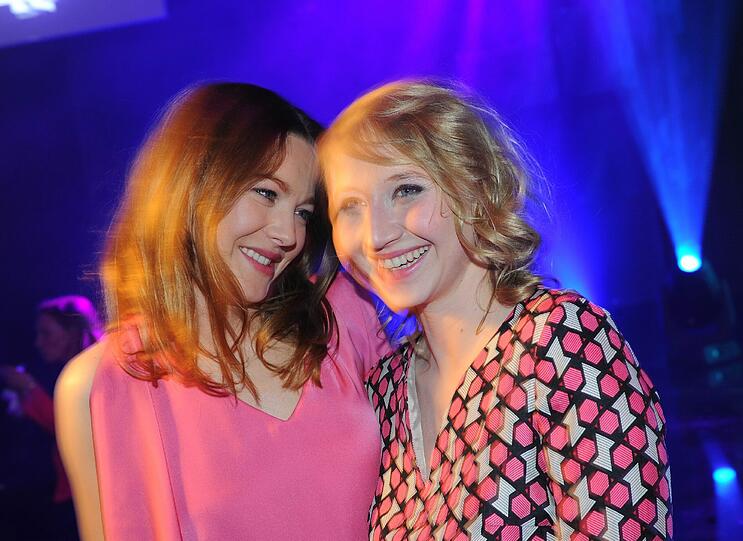 Hannah Herzsprung (l) und Anna Maria Mühe