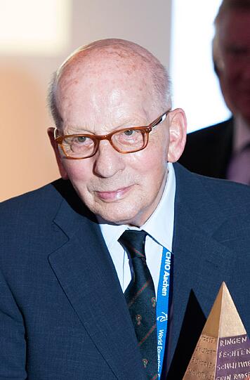 Platz 5 - Hans Günter Winkler: Der Springreiter galt in den 1950er und 1960er Jahren als einer der populärsten deutschen Sportler und holte zwischen 1956 und 1976 insgesamt sieben Olympia-Medaillen (5 × Gold, 1 × Silber, 1 × Bronze).