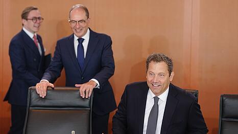 Die Reform der Gesetze, die die Befugnisse und Kontrolle der Nachrichtendienste regeln, war schon lange geplant.