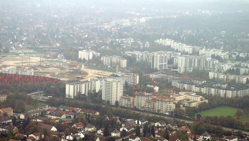 Der Blick aus einem Heißluftballon auf das Münchner Augustinum. Gertrud Rückert war Mitbegründerin des Augustinums. Der Blick aus einem Heißluftballon auf das Münchner Augustinum. Gertrud Rückert war Mitbegründerin des Augustinums.
