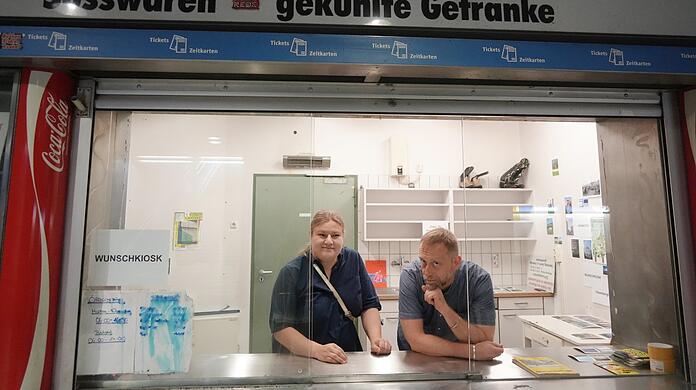 Simone Egger und Christian Weiß eröffnen am Mittwoch ihren Wunschkiosk. Er befindet sich in der U-Bahnstation Hasenbergl.