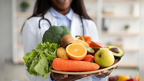 Gesunde Ernährung kann die Gelenke vorbeugen und Krankheiten wie Arthrose vorbeugen.
