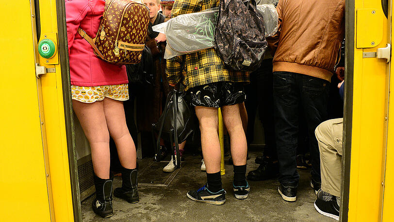 Berlin, London, Prag, New York: Auf der ganzen Welt fuhr man am Sonntag ohne Hose in der U-Bahn. Die Bilder der globalen Aktion.