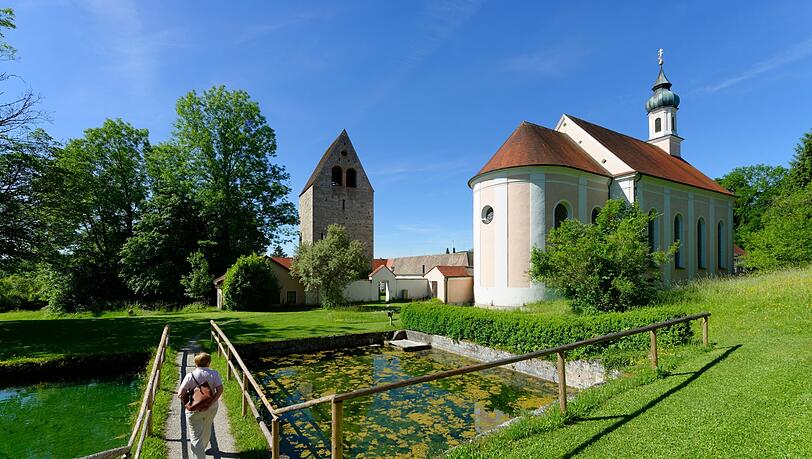 Das historische Brunnenhaus in Wessobrunn. Das historische Brunnenhaus in Wessobrunn.