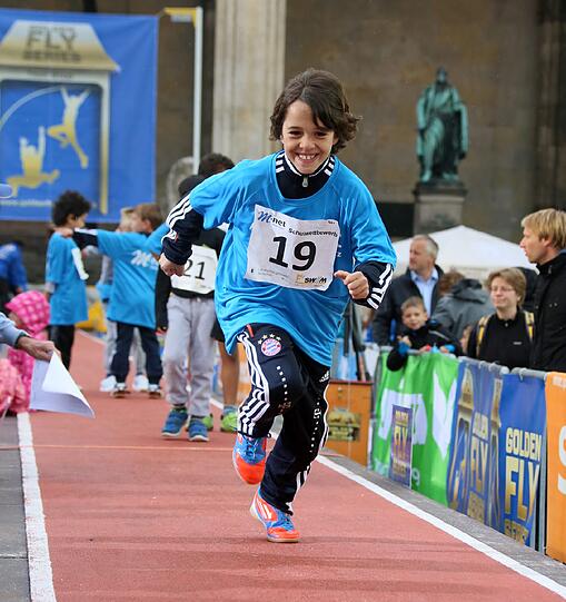 Am Odeonsplatz: Kleine Springer kommen hier groß raus - Altstadt - Abendzeitung München