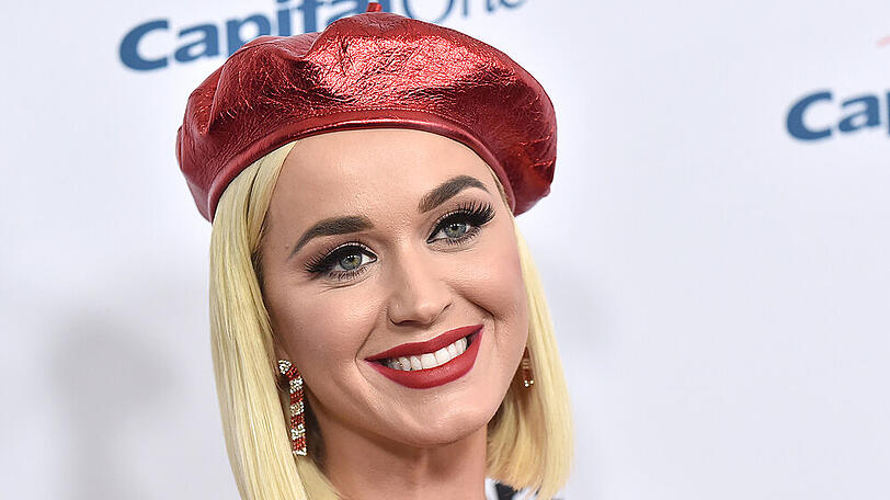 Katy Perry steht kurz vor der Geburt ihres ersten Kindes und präsentierte stolz das Kinderzimmer - ein Traum in Rosé.