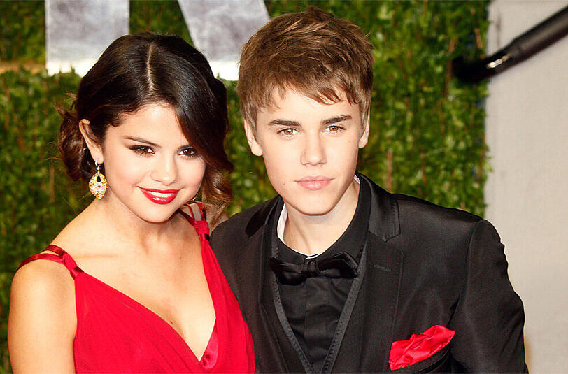 Selena Gomez und Justin Bieber singen in "Strong" gemeinsam über ihre komplizierte Beziehung.