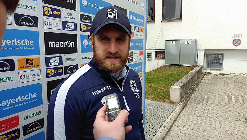 War neun Jahre selbst Profi des TSV 1860: Löwen-Trainer Daniel Bierofka. War neun Jahre selbst Profi des TSV 1860: Löwen-Trainer Daniel Bierofka.