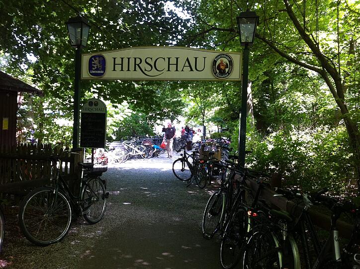 ... und noch ein Stückerl weiter machten Radler Halt in der Hirschau...