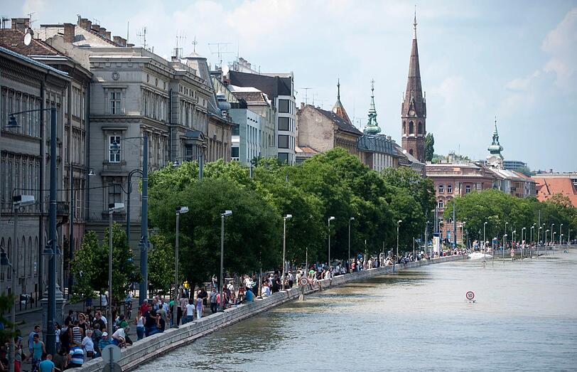 Budapest scheint das Schlimmste überstanden zu haben. Hier gibt's die Bilder aus der ungarischen Hauptstadt.