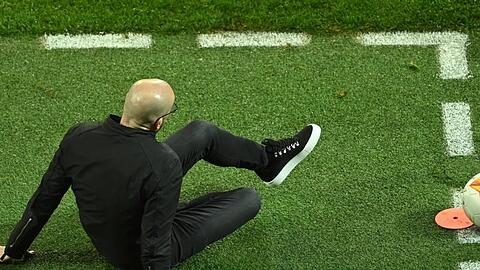 Leverkusens Cheftrainer Peter Bosz ist nach dm Europa-League-Aus endgültig auf dem Boden der Tatsachen angekommen.