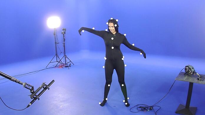 Esther Sedlaczek bringt ihrem Avatar Mimik, Bewegung und Sprache bei.