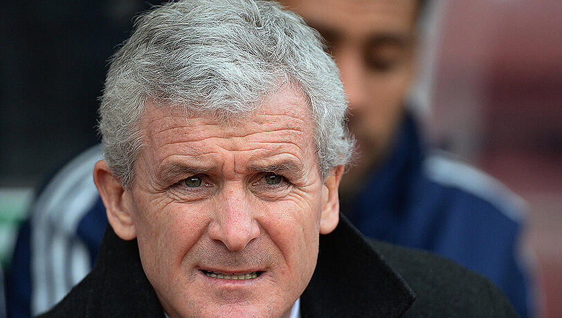 Verlängerte im März bei Stoke City: Mark Hughes. Verlängerte im März bei Stoke City: Mark Hughes.