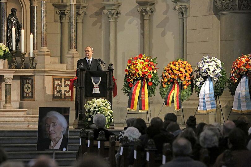 Hildegard Hamm Brüchers Sohn Florian Hamm hielt eine sehr persönliche Trauerrede in der Lukaskirche.