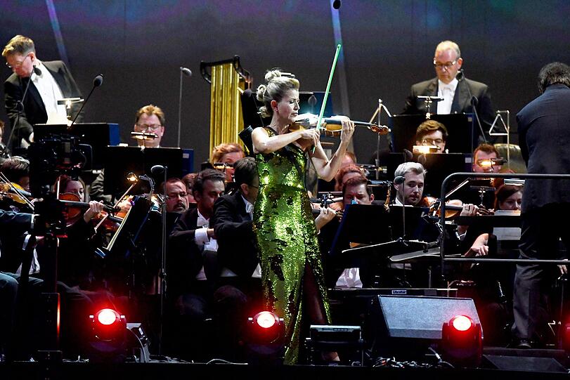 Anne-Sophie Mutter bei ihrem Konzert auf dem Königsplatz.