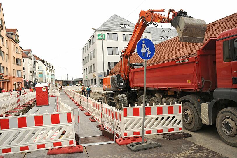 Jahrelang herrschte in Pasing Baustelle. Eine fotografische Langzeit-Dokumentation ist derzeit im Ebenböckhaus zu sehen.