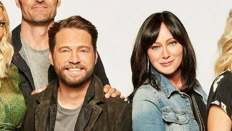 Sie spielten in der 1990er Erfolgsserie "Beverly Hills, 90210" das Geschwisterpaar Brenda und Brandon Walsh: Shannen Doherty und Jason Priestley. Sie spielten in der 1990er Erfolgsserie "Beverly Hills, 90210" das Geschwisterpaar Brenda und Brandon Walsh: Shannen Doherty und Jason Priestley.