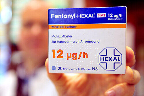 Der Schmerz-Killer &bdquo;Fentanyl&ldquo; ist streng verschreibungspflichtig. Drogenkonsumenten besorgen ihn sich auf Umwegen.