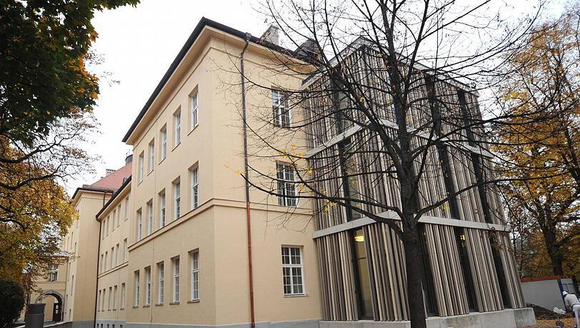 Haus 7 in Schwabing ist fertig renoviert: Hier werden Psychiatrie-Patienten versorgt. Haus 7 in Schwabing ist fertig renoviert: Hier werden Psychiatrie-Patienten versorgt.