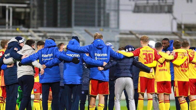 Der Karlsruher SC hat nach dem Spiel beim TSV 1860 am Dienstag mehrere Coronafälle vermeldet.