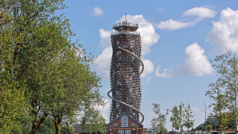 Blick auf den Harzturm am Torfhaus. Blick auf den Harzturm am Torfhaus.