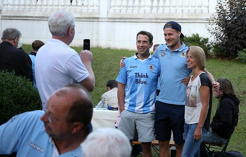 Beim Fan-Abend amüsierten sich die Löwen-Profis in entspannter Atmosphäre mit ihren Fans.