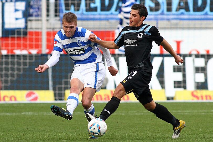 KEVIN VOLLAND: Großer Kampf des 19-Jährigen. Rieb sich aber meist auf. Hatte nur wenige Torszenen &ndash; traf am Ende trotzdem zum 3:0. Note 3