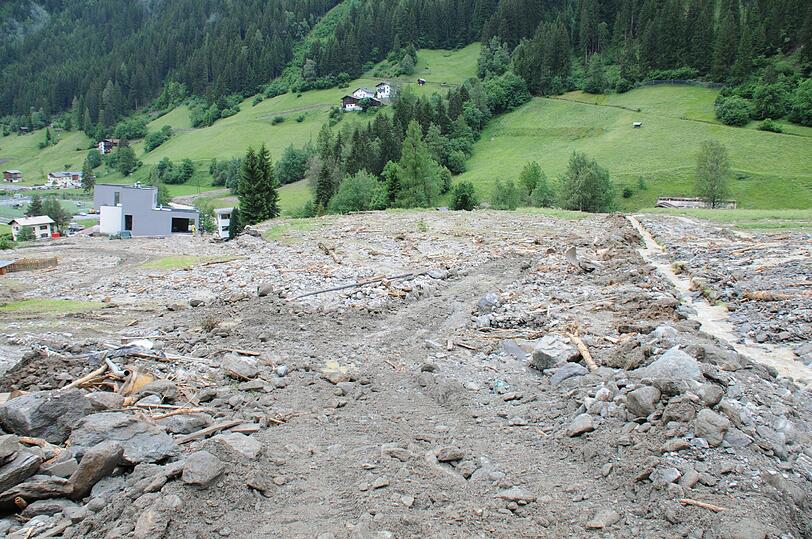 Wegen des Unwetters gingen im österreichischen Sellraintal Dutzende Muren ab und Bäche verwandelten sich in reißende Flüsse.