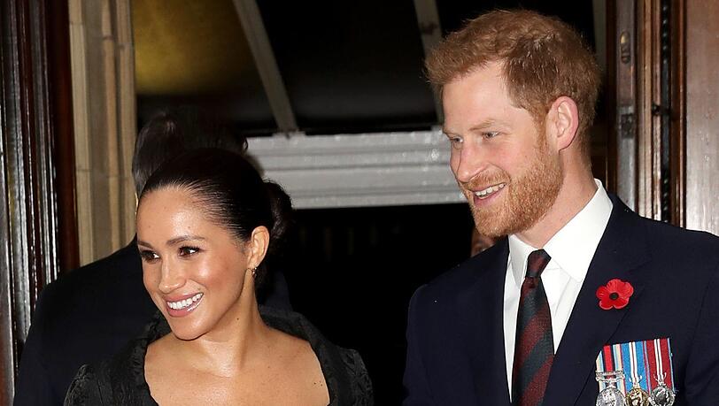 Meghan und Harry könnten ihre Herzogstitel verlieren. Das fordert eine Petition in Sussex. Meghan und Harry könnten ihre Herzogstitel verlieren. Das fordert eine Petition in Sussex.