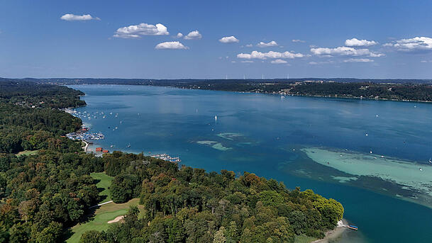Der Starnberger See, knapp 25 Kilometer südwestlich von München. Der Starnberger See, knapp 25 Kilometer südwestlich von München.