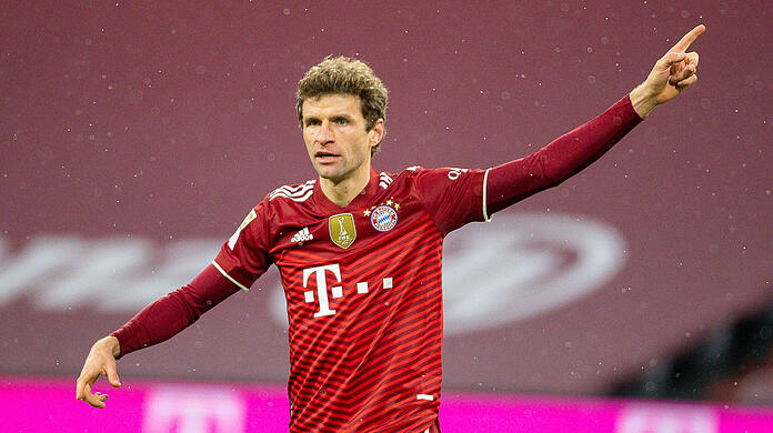 "Ich musste früh lernen, andere Wege zu finden, um zum Tor zu kommen - etwa Spielintelligenz", sagt Bayerns torgefährlichster Raumdeuter Thomas Müller.