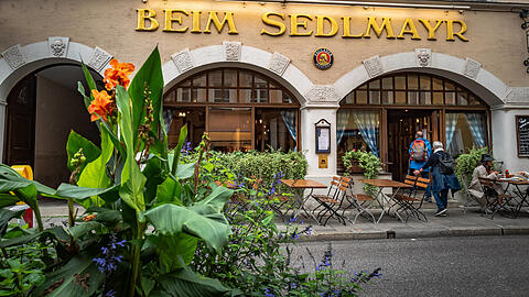 Eine Ära geht zu Ende: Das Traditionslokal Beim Sedlmayr in der Westenriederstraße am Viktualienmarkt hat bereits geschlossen.