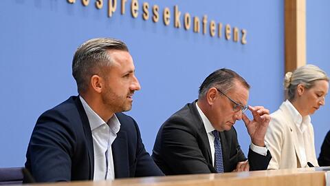 Die AfD um Spitzenkandidat Ulrich Siegmund (l.) wurde am Sonntag st&auml;rkste Kraft in Sachsen-Anhalt.