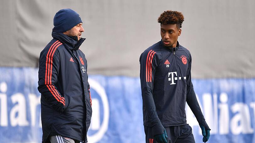 Kann bald wieder auf seinen Offensivspieler bauen: Bayern-Trainer Hansi Flick (links) und Kingsley Coman. (Archivbild)