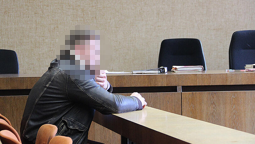 Er schämt sich: Peter S. gibt die Sex-Attacken zu.