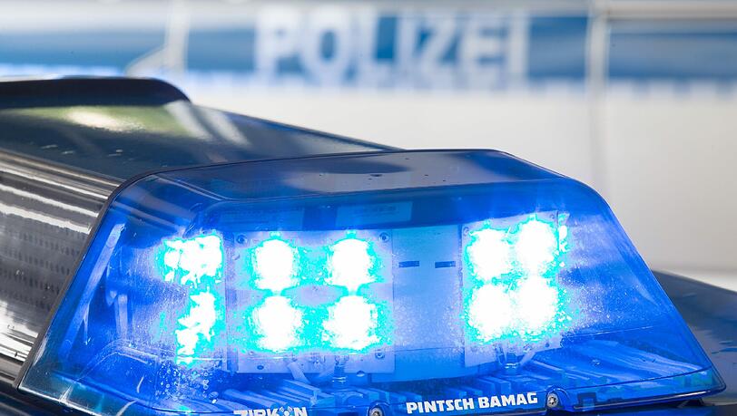 Zwei israelische Touristen schwindelten der Polizei einen Raubüberfall vor - wegen Ungereimtheiten flogen sie jedoch auf. Zwei israelische Touristen schwindelten der Polizei einen Raubüberfall vor - wegen Ungereimtheiten flogen sie jedoch auf.