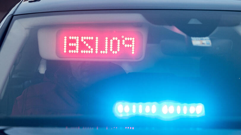 Die Polizei stoppte den Raser und brummte ihm ein Fahrverbot auf.