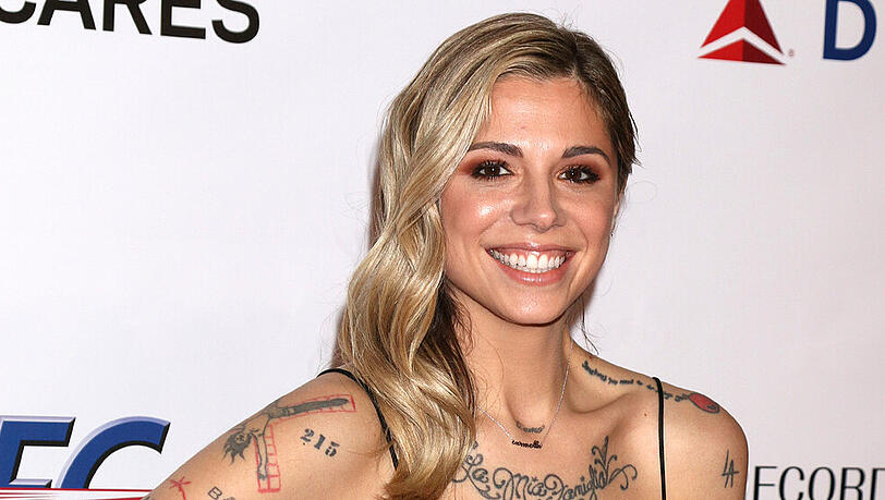 Christina Perri erlitt im Januar 2020 eine Fehlgeburt. Christina Perri erlitt im Januar 2020 eine Fehlgeburt.