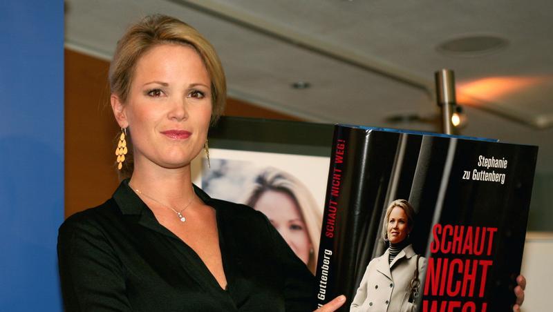 Stephanie zu Guttenberg steht zum Auftakt von "Tatort Internet" vor der Kamera.