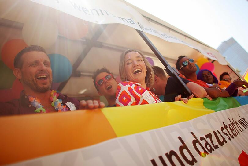 Bundesfamilienministerin Kristina Schröder (CDU) auf dem Christopher Street Day in Frankfurt am Main.