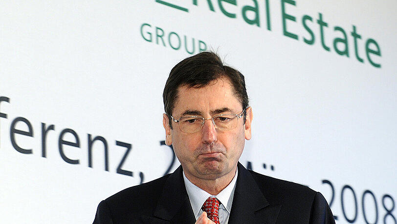 Georg Funke war im Oktober 2008 als Vorstandschef zurückgetreten, nachdem die Hypo Real Estate fast zusammengebrochen war und mit Steuergeldern in Milliardenhöhe gerettet werden musste. Georg Funke war im Oktober 2008 als Vorstandschef zurückgetreten, nachdem die Hypo Real Estate fast zusammengebrochen war und mit Steuergeldern in Milliardenhöhe gerettet werden musste.