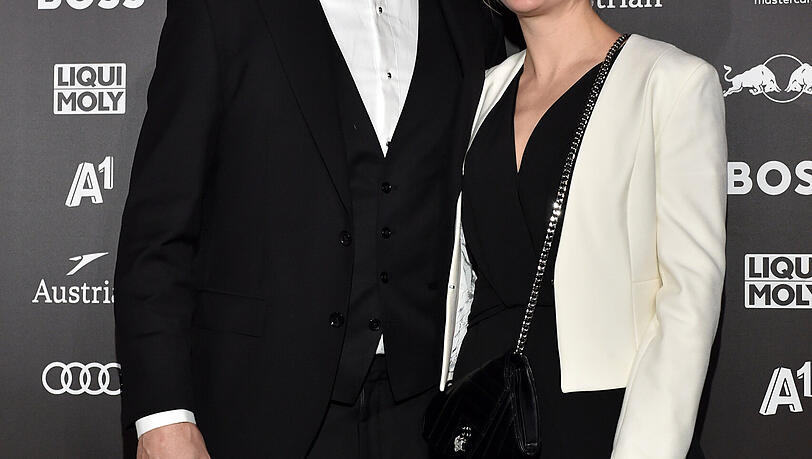 Felix Neureuther an der Seite seiner Frau Miriam. Auf sie kann sich der Ex-Sportler auch in stressigen Zeiten immer verlassen.