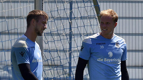 Konkurrenten im Ringen um die Nummer eins im Löwen-Kasten: Marco Hiller (links) und Hendrik Bonmann.