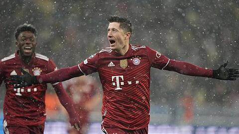 In der laufenden Saison steht Robert Lewandowski bei 25 Treffern in 20 Spielen.