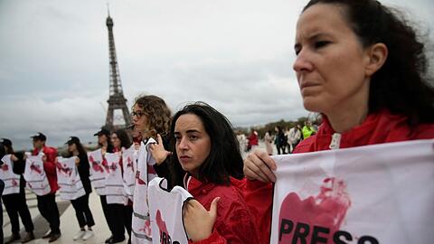 Im Kampf um die Deutungshoheit &uuml;ber den Gaza-Krieg habe sich eine zunehmende Spaltung der Medienlandschaft gezeigt, hei&szlig;t es in dem Bericht. (Archivbild)