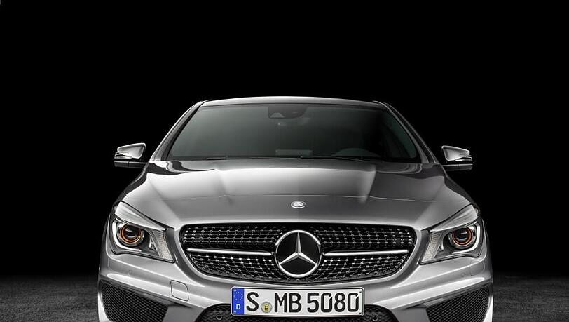 Der neue Mercedes CLA Shooting Brake wirkt aus allen Blickwinkeln sehr elegant. Und innendrin hat er reichlich Platz. Der neue Mercedes CLA Shooting Brake wirkt aus allen Blickwinkeln sehr elegant. Und innendrin hat er reichlich Platz.