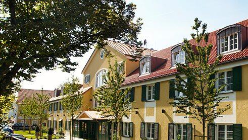 Schickes Hotel, gehobene bayerische Küche: Der Freisinger Hof. Schickes Hotel, gehobene bayerische Küche: Der Freisinger Hof.